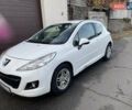 Белый Пежо 207, объемом двигателя 1.36 л и пробегом 156 тыс. км за 4400 $, фото 6 на Automoto.ua