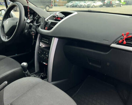Білий Пежо 207, об'ємом двигуна 1.4 л та пробігом 150 тис. км за 5200 $, фото 10 на Automoto.ua