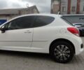 Белый Пежо 207, объемом двигателя 1.4 л и пробегом 195 тыс. км за 3550 $, фото 3 на Automoto.ua