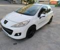 Белый Пежо 207, объемом двигателя 1.36 л и пробегом 173 тыс. км за 4300 $, фото 1 на Automoto.ua