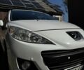 Белый Пежо 207, объемом двигателя 1.4 л и пробегом 2 тыс. км за 3800 $, фото 1 на Automoto.ua