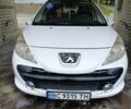 Белый Пежо 207, объемом двигателя 1.6 л и пробегом 230 тыс. км за 3500 $, фото 2 на Automoto.ua