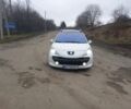 Белый Пежо 207, объемом двигателя 1.6 л и пробегом 235 тыс. км за 4500 $, фото 1 на Automoto.ua