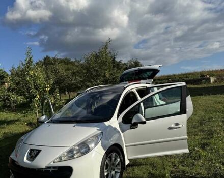 Белый Пежо 207, объемом двигателя 1.6 л и пробегом 240 тыс. км за 4699 $, фото 16 на Automoto.ua