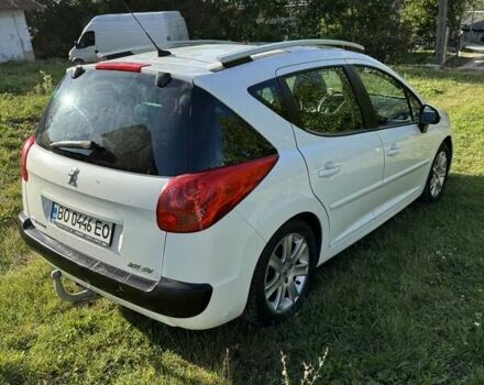 Белый Пежо 207, объемом двигателя 1.6 л и пробегом 240 тыс. км за 4699 $, фото 1 на Automoto.ua