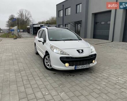 Белый Пежо 207, объемом двигателя 1.56 л и пробегом 227 тыс. км за 5350 $, фото 2 на Automoto.ua