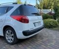 Белый Пежо 207, объемом двигателя 1.6 л и пробегом 192 тыс. км за 5200 $, фото 3 на Automoto.ua