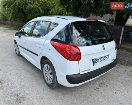 Білий Пежо 207, об'ємом двигуна 1.6 л та пробігом 245 тис. км за 4500 $, фото 1 на Automoto.ua