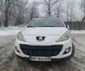 Белый Пежо 207, объемом двигателя 1.6 л и пробегом 204 тыс. км за 5200 $, фото 1 на Automoto.ua