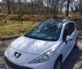 Белый Пежо 207, объемом двигателя 1.6 л и пробегом 220 тыс. км за 4479 $, фото 1 на Automoto.ua