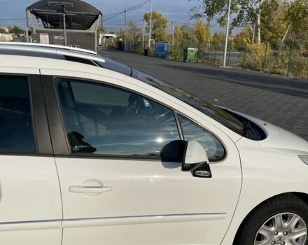 Пежо 207 2010 в Днепре (Днепропетровске) на Automoto.ua Белый Пежо 207, объемом двигателя 1.6 л и пробегом 224 тыс. км за 5000 $, фото 6 на Automoto.ua