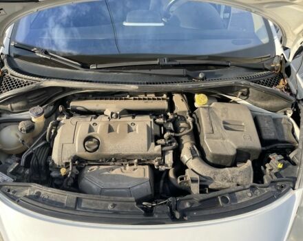 Пежо 207 2010 в Днепре (Днепропетровске) на Automoto.ua Белый Пежо 207, объемом двигателя 1.6 л и пробегом 224 тыс. км за 5000 $, фото 17 на Automoto.ua