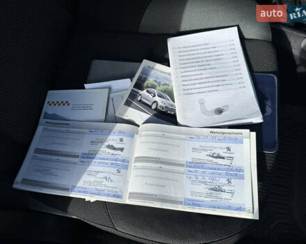 Пежо 207 2011 в Тернополе на Automoto.ua Белый Пежо 207, объемом двигателя 1.56 л и пробегом 204 тыс. км за 5200 $, фото 16 на Automoto.ua