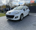 Пежо 207 2011 в Тернополе на Automoto.ua Белый Пежо 207, объемом двигателя 1.56 л и пробегом 204 тыс. км за 5200 $, фото 1 на Automoto.ua