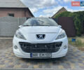 Белый Пежо 207, объемом двигателя 1.4 л и пробегом 155 тыс. км за 3000 $, фото 2 на Automoto.ua