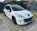 Белый Пежо 207, объемом двигателя 1.4 л и пробегом 154 тыс. км за 3500 $, фото 1 на Automoto.ua