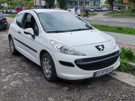 Пежо 207 2009 в Ровно на Automoto.ua Белый Пежо 207, объемом двигателя 1.4 л и пробегом 195 тыс. км за 3750 $, фото 1 на Automoto.ua