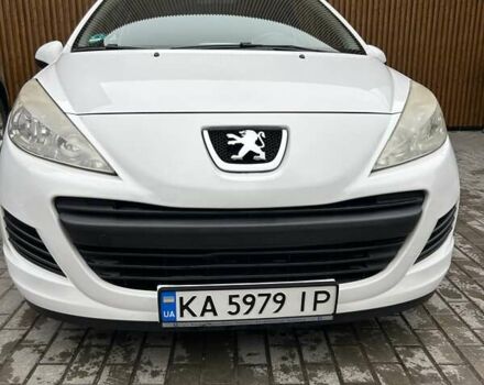 Белый Пежо 207, объемом двигателя 1.36 л и пробегом 164 тыс. км за 3999 $, фото 1 на Automoto.ua