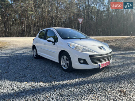Білий Пежо 207, об'ємом двигуна 1.4 л та пробігом 241 тис. км за 4999 $, фото 1 на Automoto.ua
