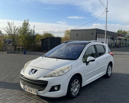 Пежо 207 2010 в Днепре (Днепропетровске) на Automoto.ua Белый Пежо 207, объемом двигателя 1.6 л и пробегом 224 тыс. км за 5000 $, фото 1 на Automoto.ua