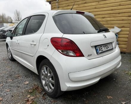 Белый Пежо 207, объемом двигателя 1.6 л и пробегом 180 тыс. км за 5200 $, фото 1 на Automoto.ua