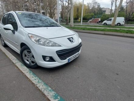 Білий Пежо 207, об'ємом двигуна 1.4 л та пробігом 197 тис. км за 4300 $, фото 1 на Automoto.ua