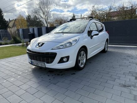 Пежо 207 2011 у Тернополі на Automoto.ua Білий Пежо 207, об'ємом двигуна 1.6 л та пробігом 204 тис. км за 5200 $, фото 1 на Automoto.ua