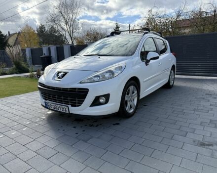 Пежо 207 2011 в Тернополе на Automoto.ua Белый Пежо 207, объемом двигателя 1.6 л и пробегом 204 тыс. км за 5200 $, фото 1 на Automoto.ua