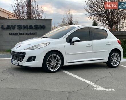 Белый Пежо 207, объемом двигателя 1.6 л и пробегом 268 тыс. км за 7499 $, фото 1 на Automoto.ua