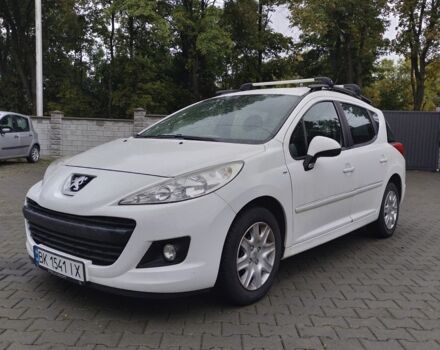 Білий Пежо 207, об'ємом двигуна 1.4 л та пробігом 131 тис. км за 5100 $, фото 1 на Automoto.ua
