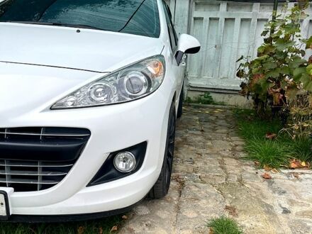 Пежо 207 2012 в Харькове на Automoto.ua Белый Пежо 207, объемом двигателя 1.4 л и пробегом 85 тыс. км за 6300 $, фото 1 на Automoto.ua