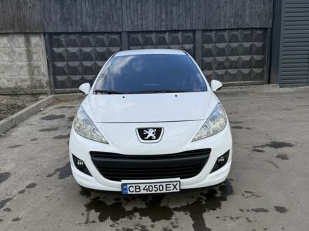Білий Пежо 207, об'ємом двигуна 1.4 л та пробігом 216 тис. км за 3700 $, фото 1 на Automoto.ua
