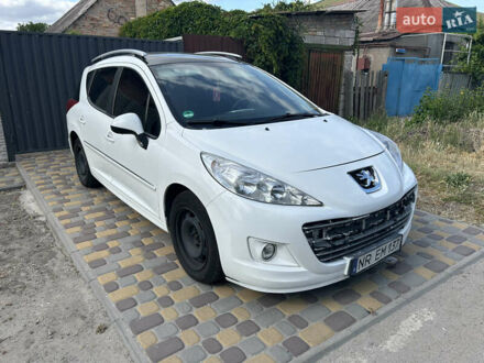 Пежо 207 2012 у Запоріжжя на Automoto.ua Білий Пежо 207, об'ємом двигуна 1.4 л та пробігом 155 тис. км за 3000 $, фото 1 на Automoto.ua