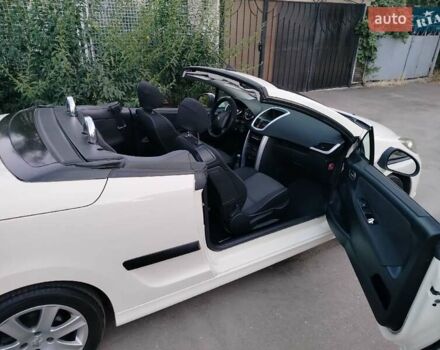 Бежевий Пежо 207, об'ємом двигуна 1.6 л та пробігом 210 тис. км за 3900 $, фото 14 на Automoto.ua