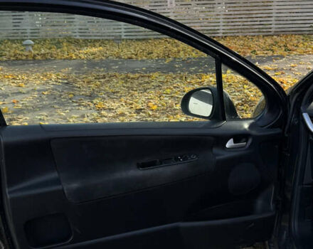 Пежо 207 2006 в Киеве на Automoto.ua Черный Пежо 207, объемом двигателя 1.4 л и пробегом 208 тыс. км за 3900 $, фото 21 на Automoto.ua