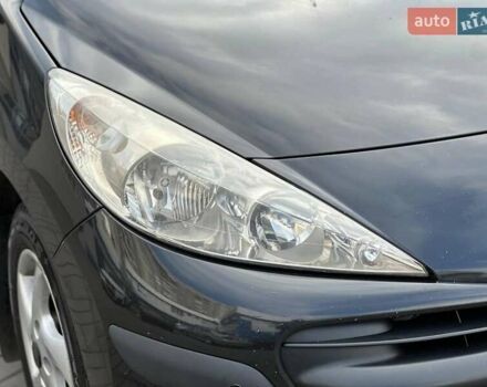 Черный Пежо 207, объемом двигателя 1.4 л и пробегом 111 тыс. км за 3490 $, фото 1 на Automoto.ua