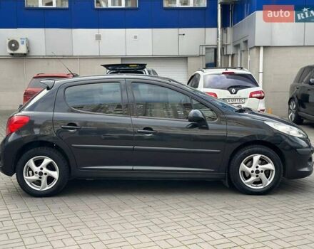 Черный Пежо 207, объемом двигателя 1.4 л и пробегом 111 тыс. км за 3490 $, фото 4 на Automoto.ua