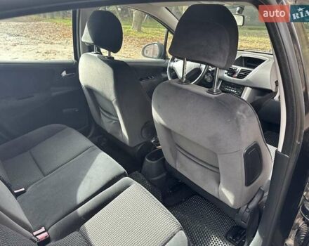 Черный Пежо 207, объемом двигателя 1.4 л и пробегом 206 тыс. км за 4100 $, фото 9 на Automoto.ua