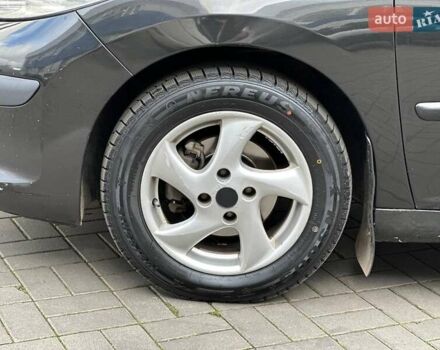 Черный Пежо 207, объемом двигателя 1.4 л и пробегом 111 тыс. км за 3490 $, фото 11 на Automoto.ua