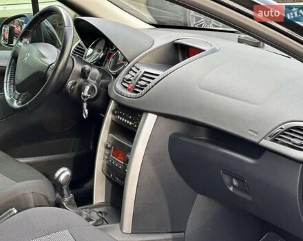 Черный Пежо 207, объемом двигателя 1.4 л и пробегом 111 тыс. км за 3490 $, фото 15 на Automoto.ua