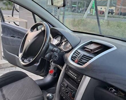 Черный Пежо 207, объемом двигателя 1.4 л и пробегом 187 тыс. км за 4750 $, фото 2 на Automoto.ua