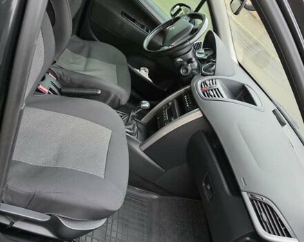 Чорний Пежо 207, об'ємом двигуна 1.4 л та пробігом 144 тис. км за 4000 $, фото 6 на Automoto.ua