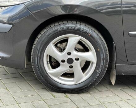 Черный Пежо 207, объемом двигателя 1.4 л и пробегом 111 тыс. км за 3490 $, фото 10 на Automoto.ua