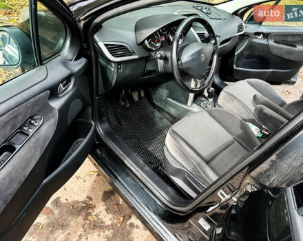 Черный Пежо 207, объемом двигателя 1.4 л и пробегом 206 тыс. км за 4100 $, фото 14 на Automoto.ua