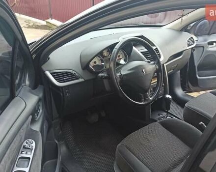 Черный Пежо 207, объемом двигателя 1.6 л и пробегом 280 тыс. км за 4850 $, фото 8 на Automoto.ua