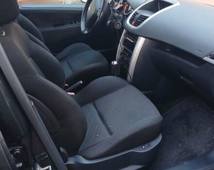 Черный Пежо 207, объемом двигателя 1.6 л и пробегом 220 тыс. км за 5500 $, фото 6 на Automoto.ua