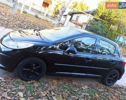 Пежо 207 2009 в Балте на Automoto.ua Черный Пежо 207, объемом двигателя 1.36 л и пробегом 270 тыс. км за 3950 $, фото 7 на Automoto.ua