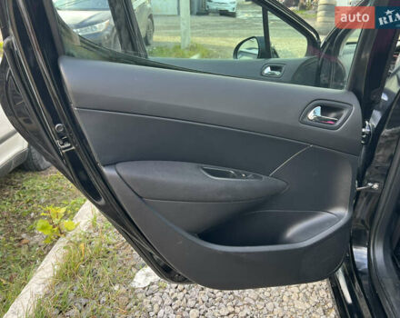 Черный Пежо 207, объемом двигателя 1.6 л и пробегом 135 тыс. км за 5600 $, фото 22 на Automoto.ua