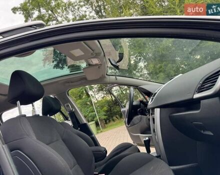 Черный Пежо 207, объемом двигателя 1.6 л и пробегом 126 тыс. км за 5900 $, фото 11 на Automoto.ua