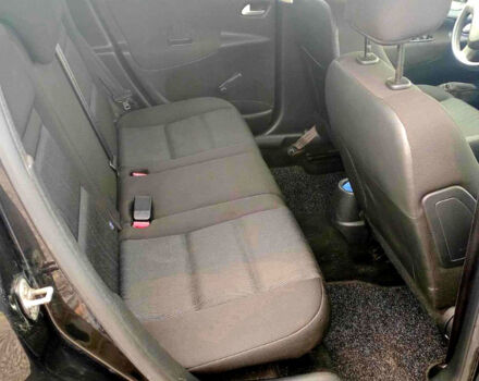 Чорний Пежо 207, об'ємом двигуна 1.4 л та пробігом 215 тис. км за 4800 $, фото 9 на Automoto.ua